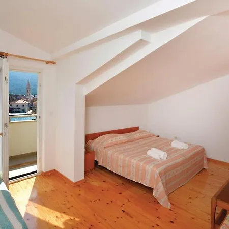 Apartment Tudor
